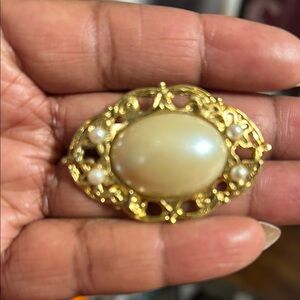 Vintage Gold and Cream Brooch